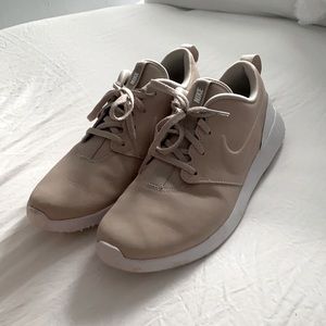 Nike Roshe G Golf Sneaker